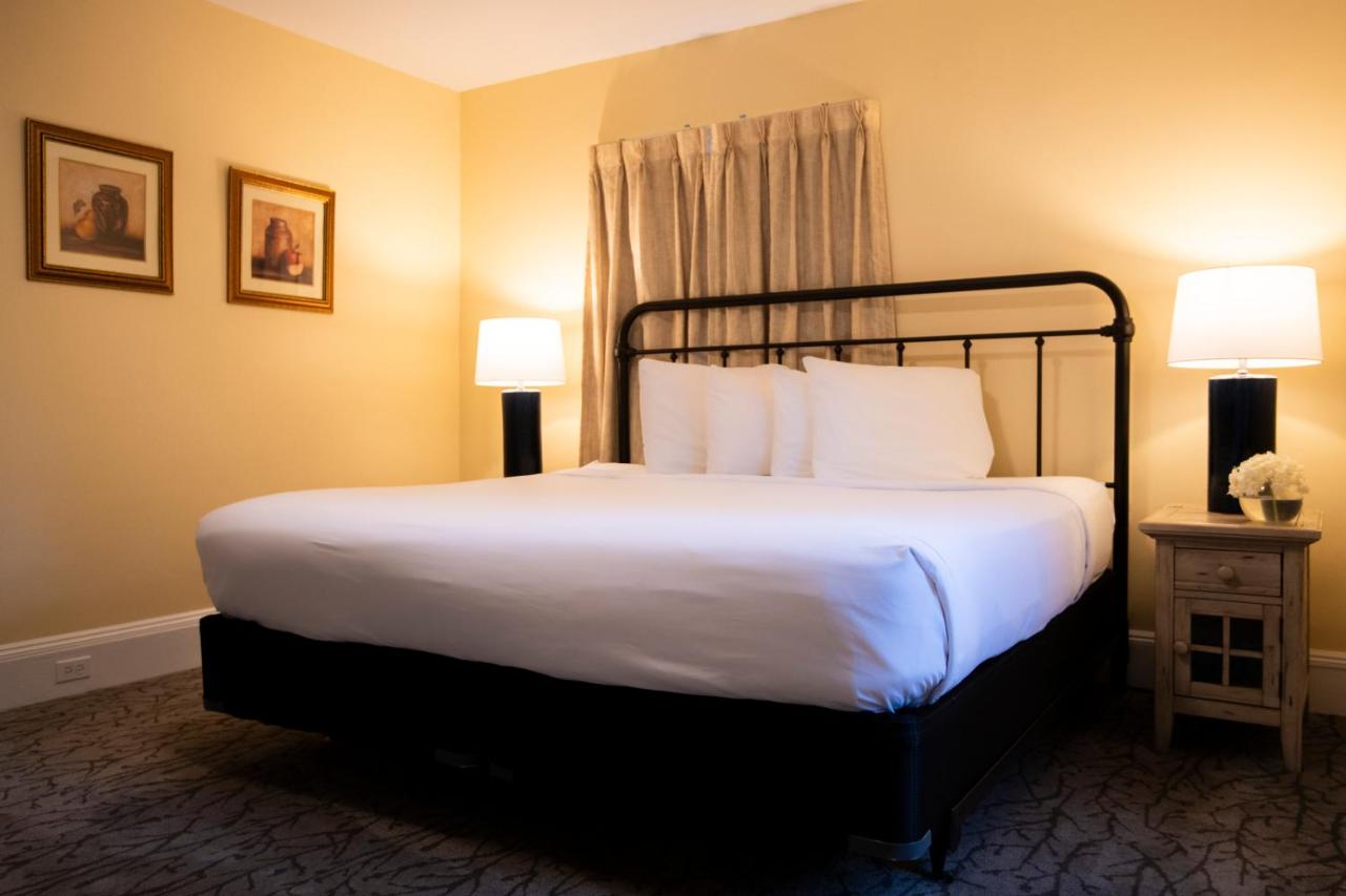 | Bar Harbor Manor