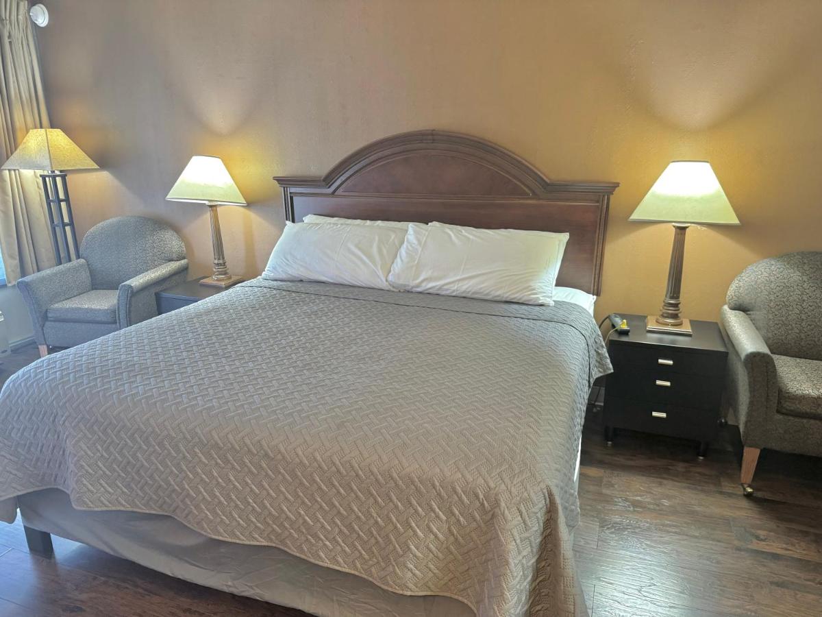 | Eureka Springs Heritage Motel