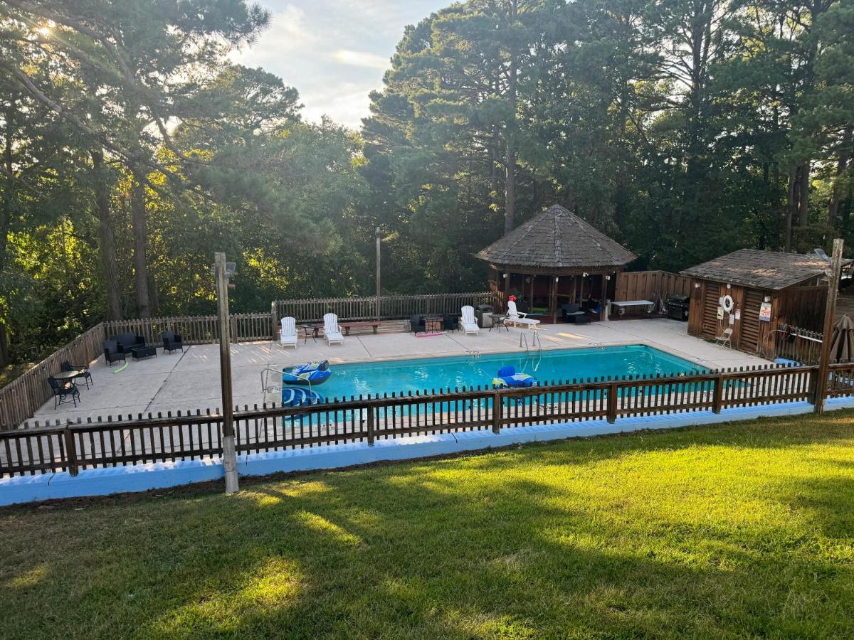 | Eureka Springs Heritage Motel