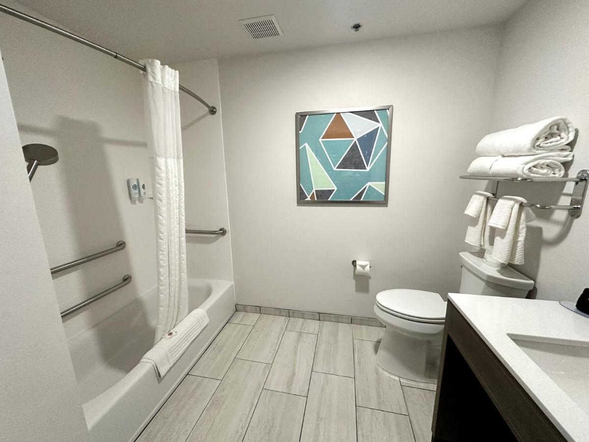  | Comfort Suites At Tucson Mall