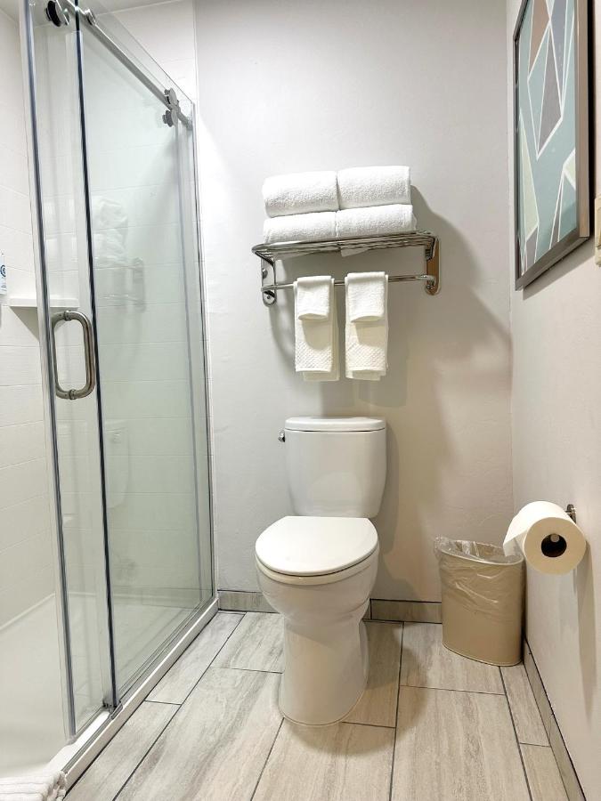  | Comfort Suites At Tucson Mall