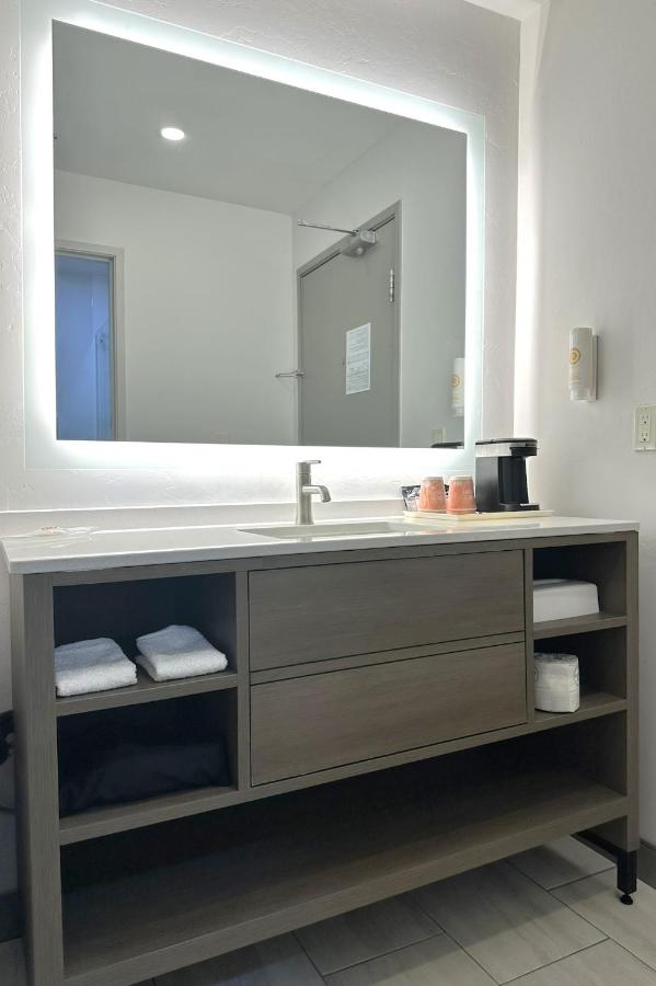 King Suite - Non-Smoking at Comfort Suites At Tucson Mall
