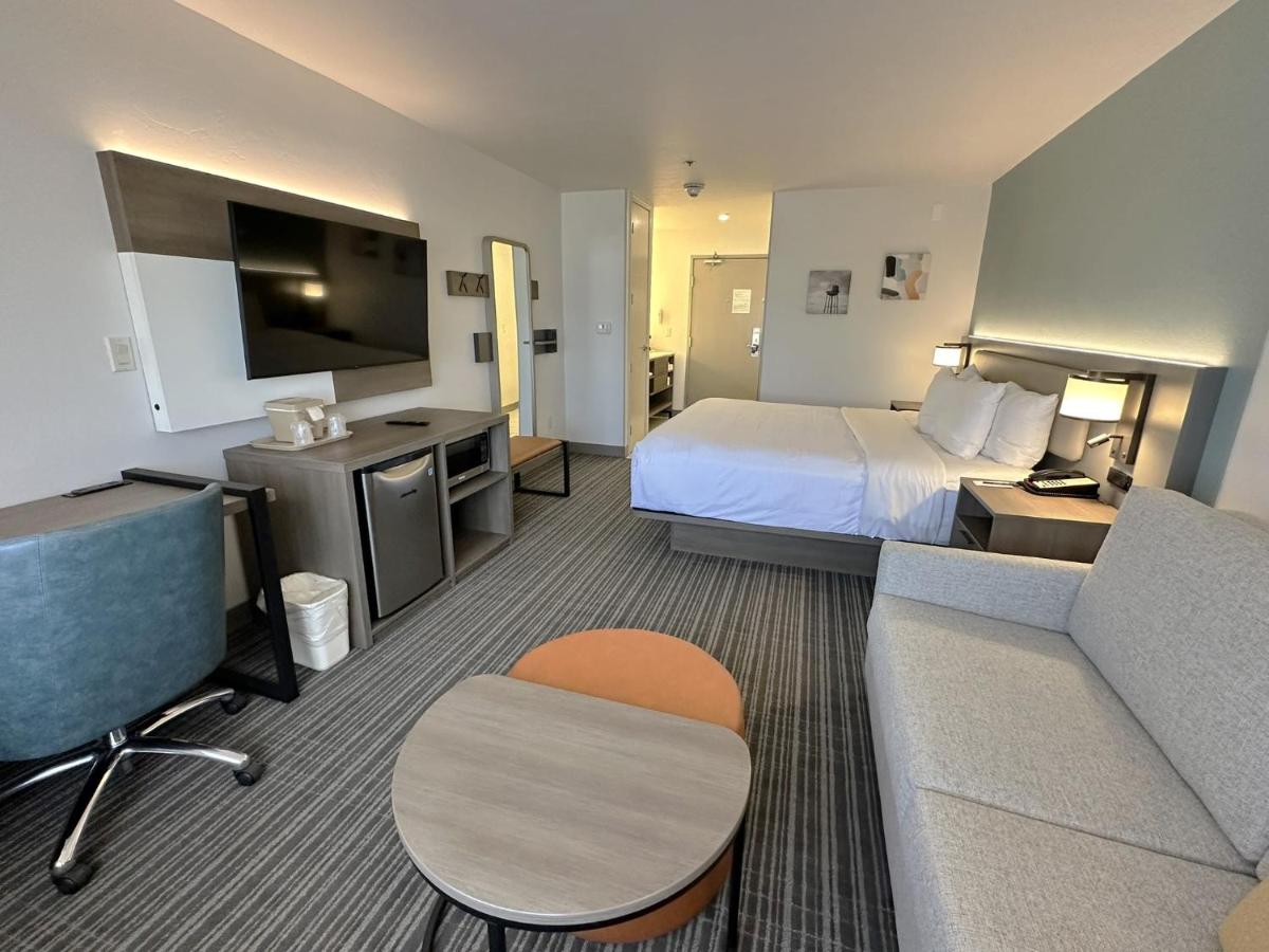 King Suite with Sofa Bed - Non-Smoking at Comfort Suites At Tucson Mall
