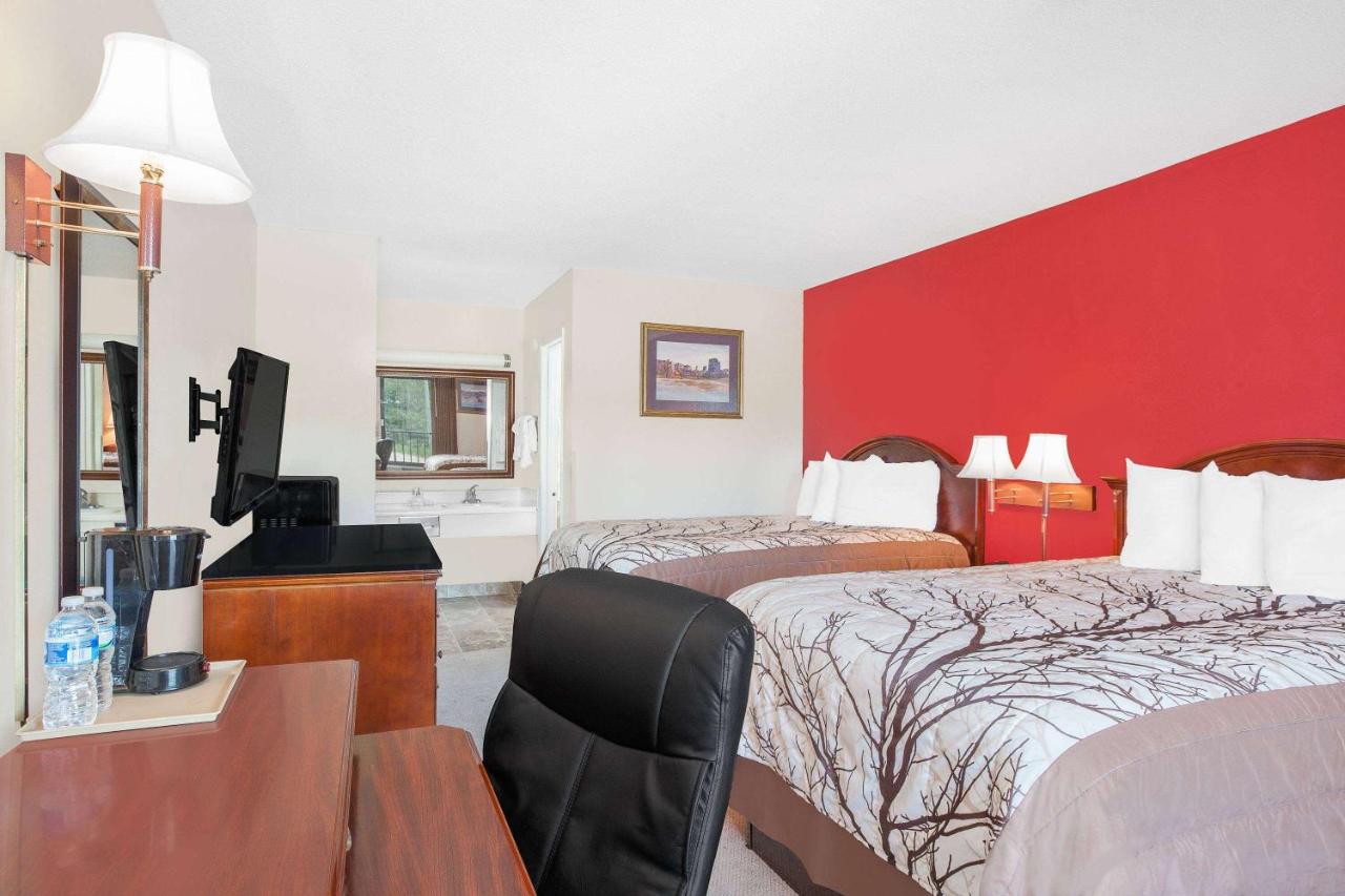 | Days Inn by Wyndham Newton