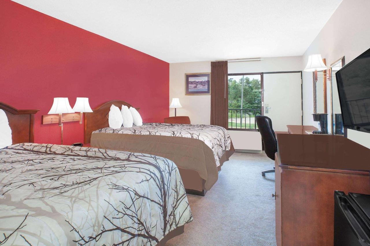 | Days Inn by Wyndham Newton