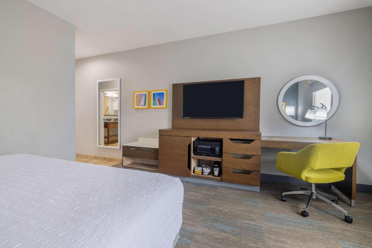 King Room - Non-Smoking at Hampton Inn & Suites Brenham