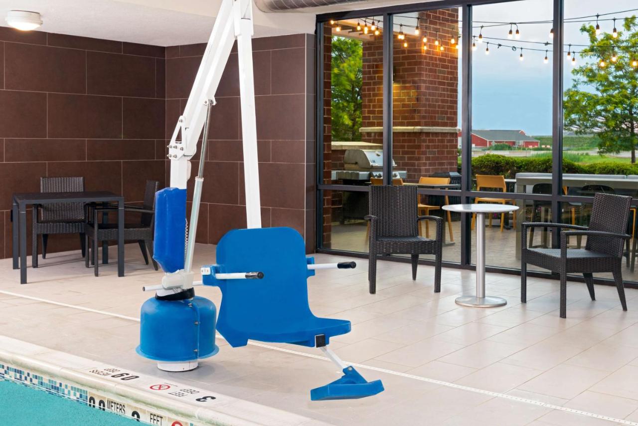 | Home2 Suites by Hilton Buffalo Airport/ Galleria Mall