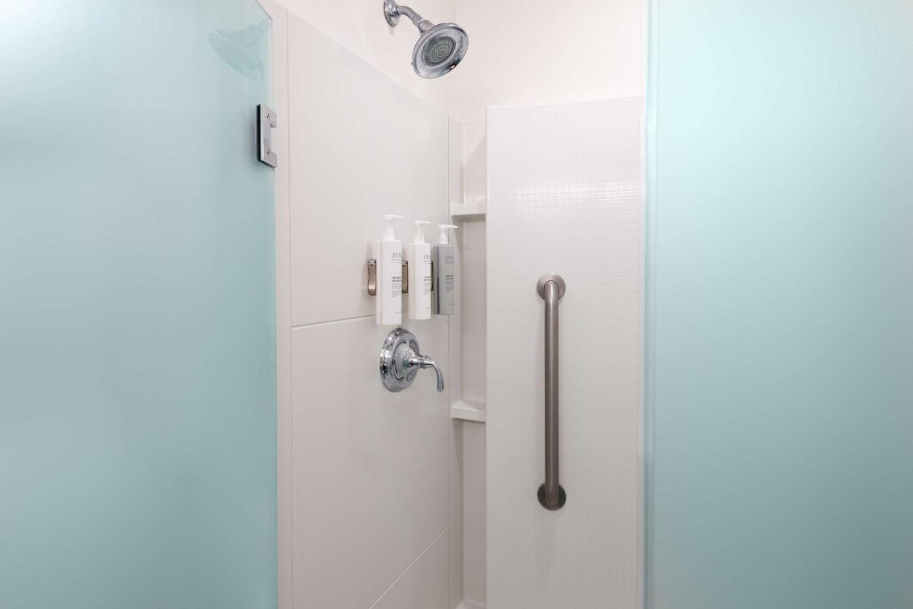 | Home2 Suites by Hilton Buffalo Airport/ Galleria Mall