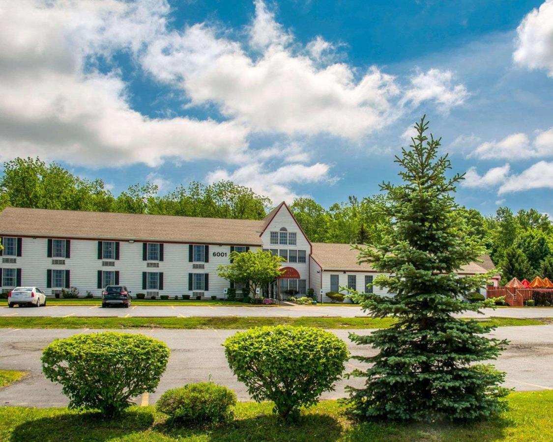 | Rodeway Inn Lakeville