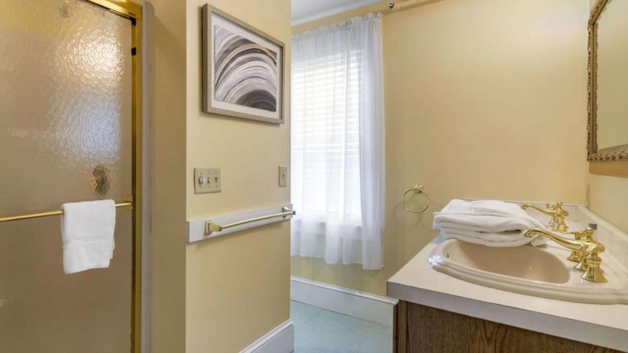 Superior Suite at The Bethel Resort & Suites