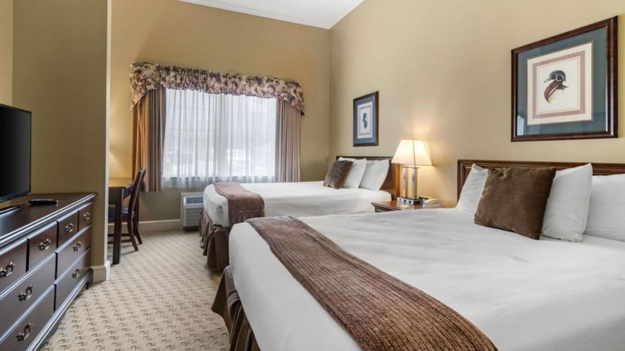 Superior Suite at The Bethel Resort & Suites
