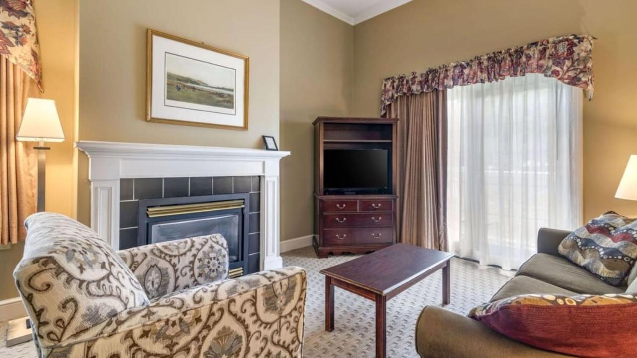 Superior Suite at The Bethel Resort & Suites
