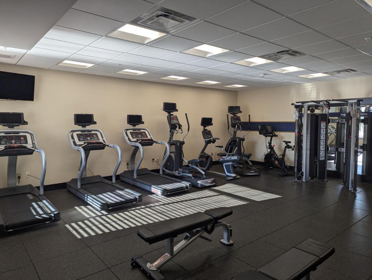 | Hampton Inn & Suites Cazenovia, NY