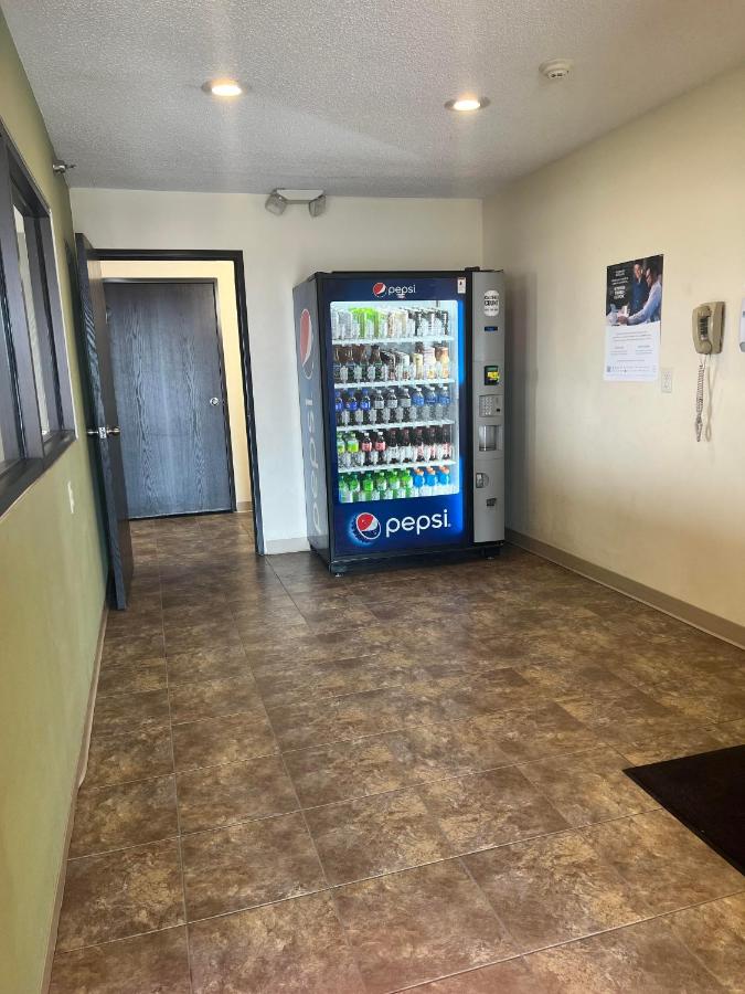 | Super 8 by Wyndham Nebraska City