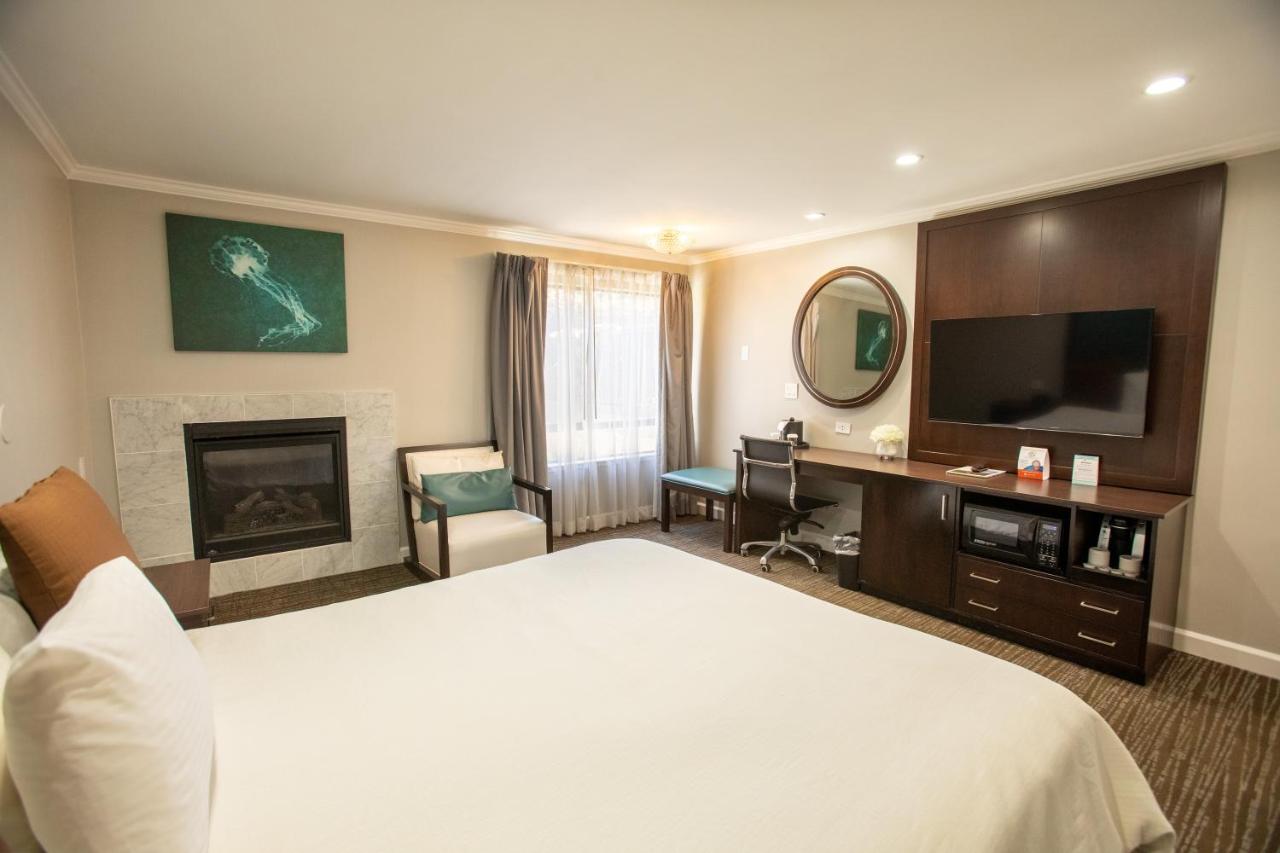  | Munras Inn
