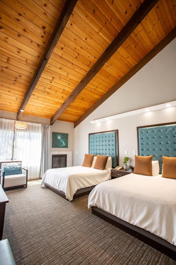 | Munras Inn