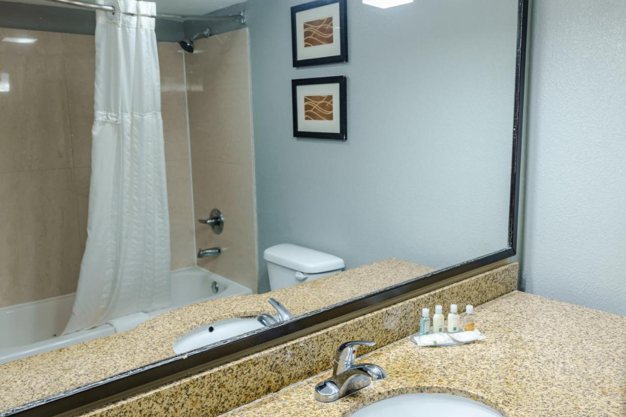  | Quality Inn Olive Branch