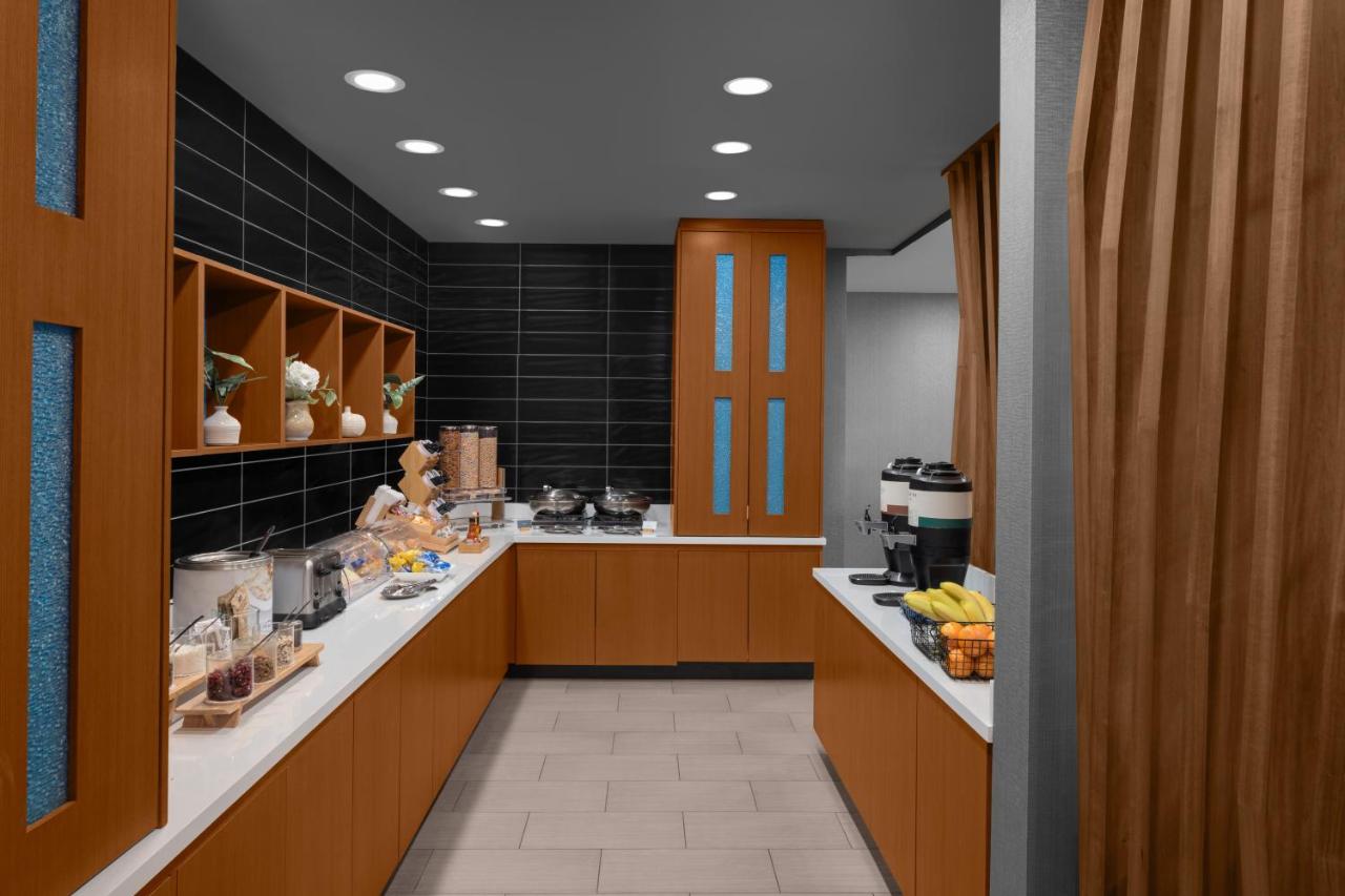 | SpringHill Suites by Marriott Grand Rapids Airport Southeast