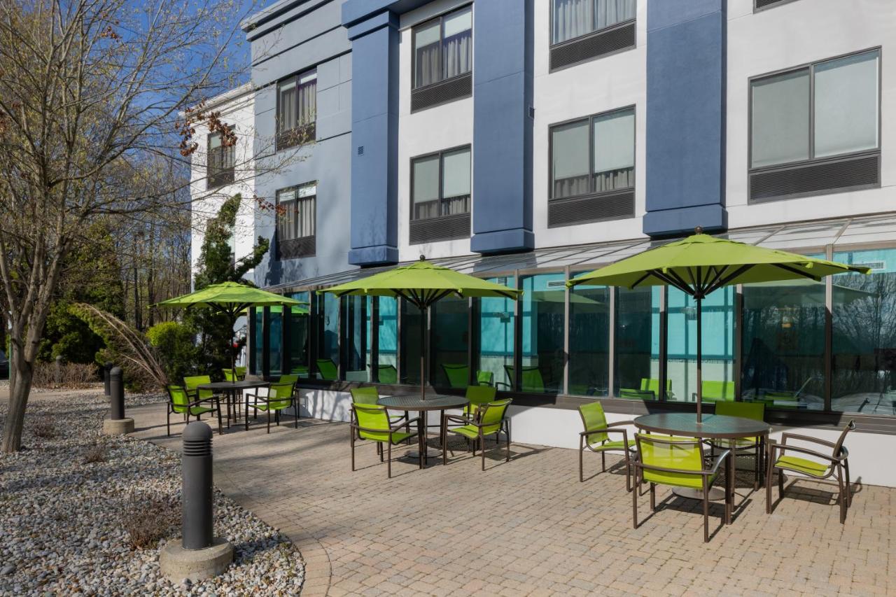  | SpringHill Suites by Marriott Grand Rapids Airport Southeast