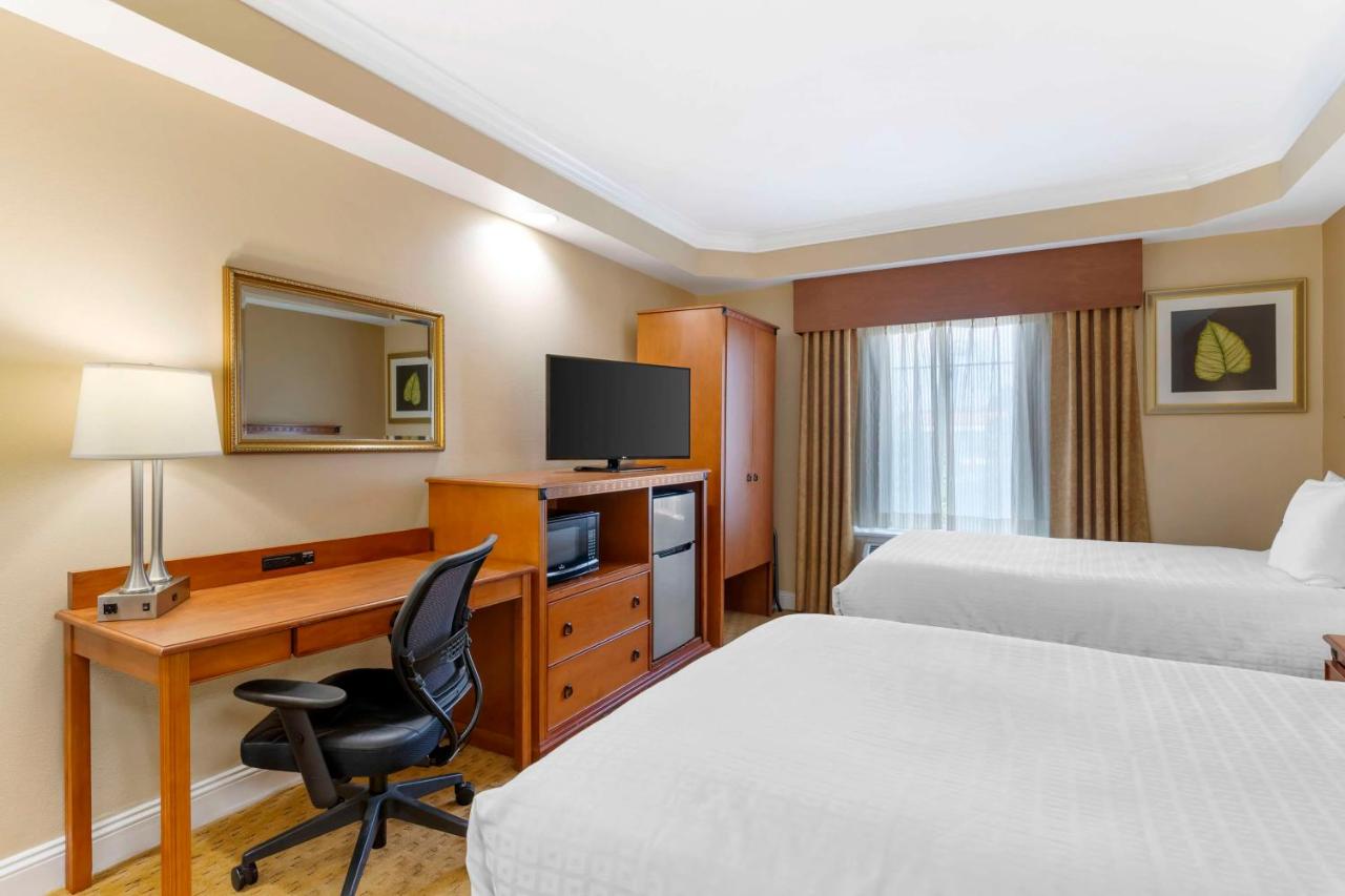 Double Room with Two Double Beds at Best Western Plus Kingsland