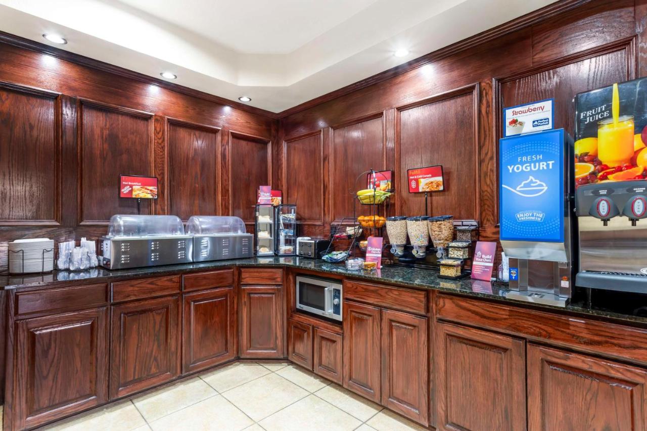  | Best Western Plus Crown Colony Inn & Suites