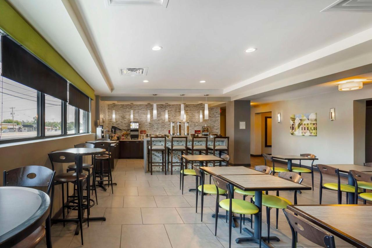 | Best Western Plus Philadelphia-Pennsauken Hotel