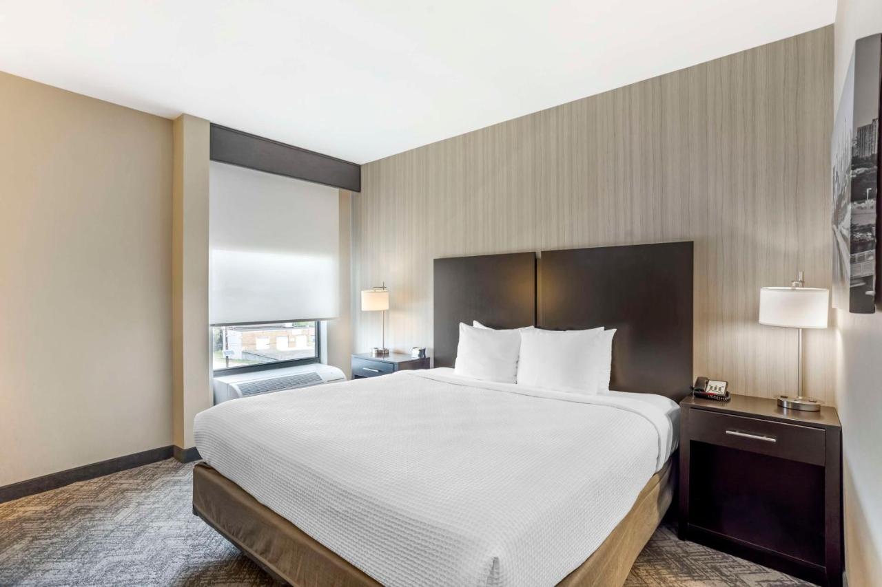 | Best Western Plus Philadelphia-Pennsauken Hotel