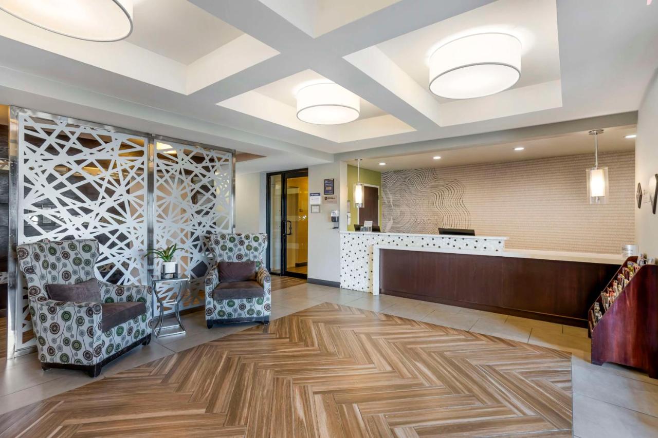 | Best Western Plus Philadelphia-Pennsauken Hotel