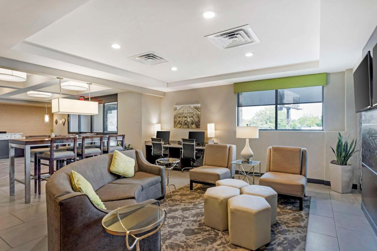 | Best Western Plus Philadelphia-Pennsauken Hotel