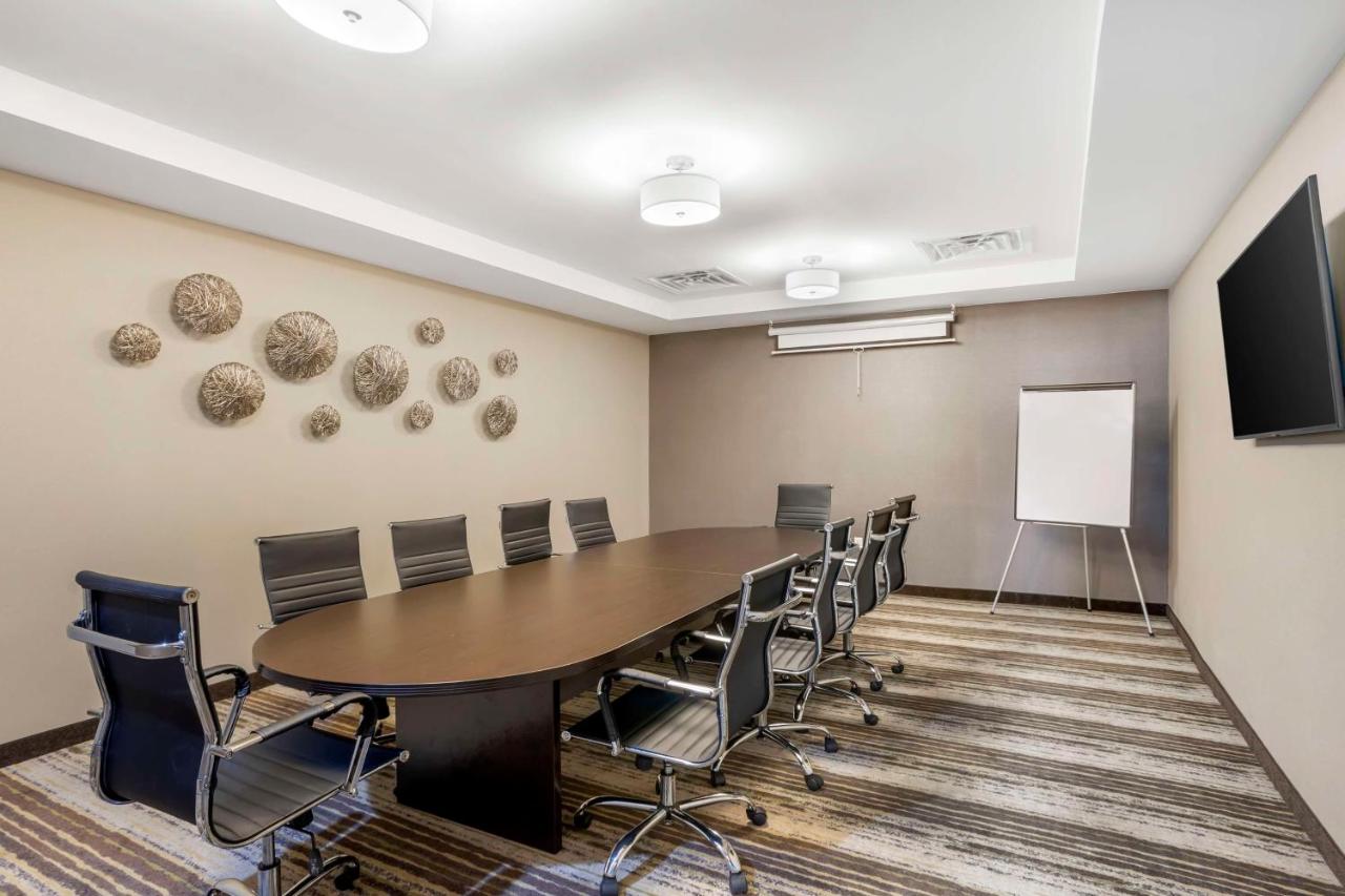 | Best Western Plus Philadelphia-Pennsauken Hotel