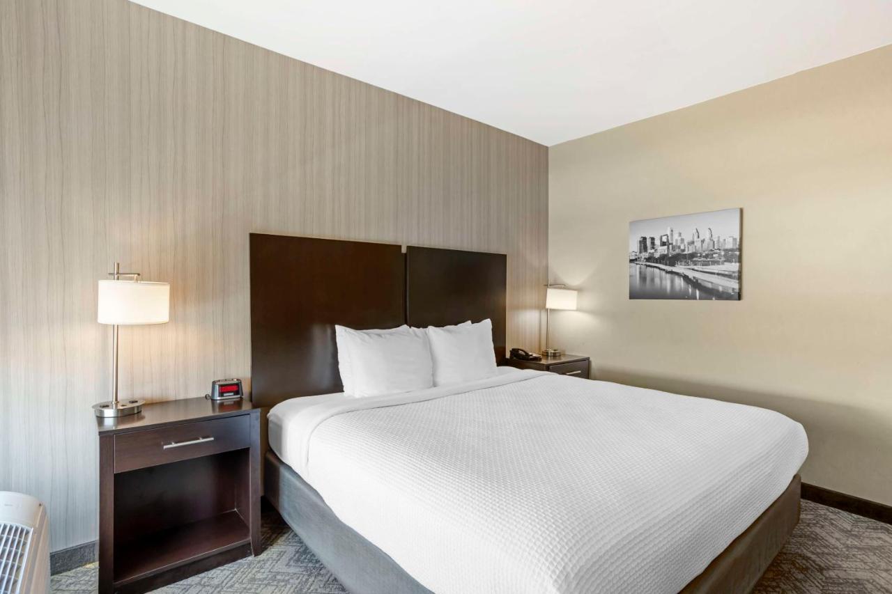 | Best Western Plus Philadelphia-Pennsauken Hotel