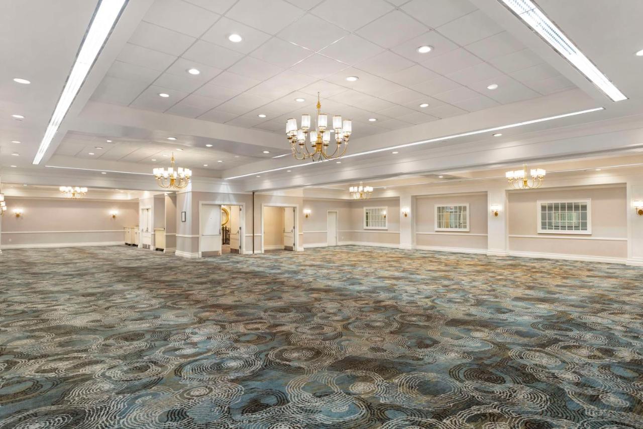 | Best Western Mill River Manor