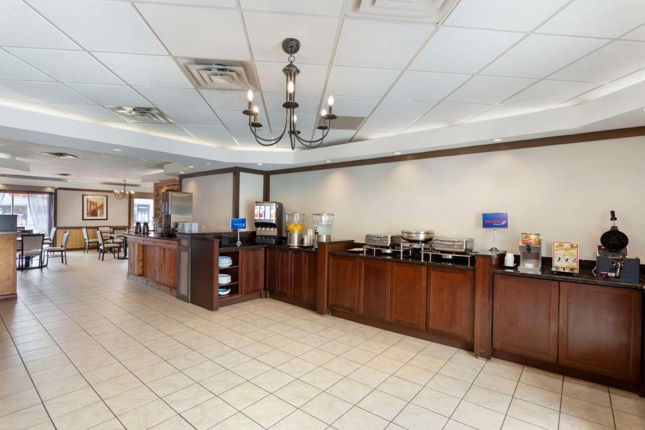 | Best Western Mill River Manor
