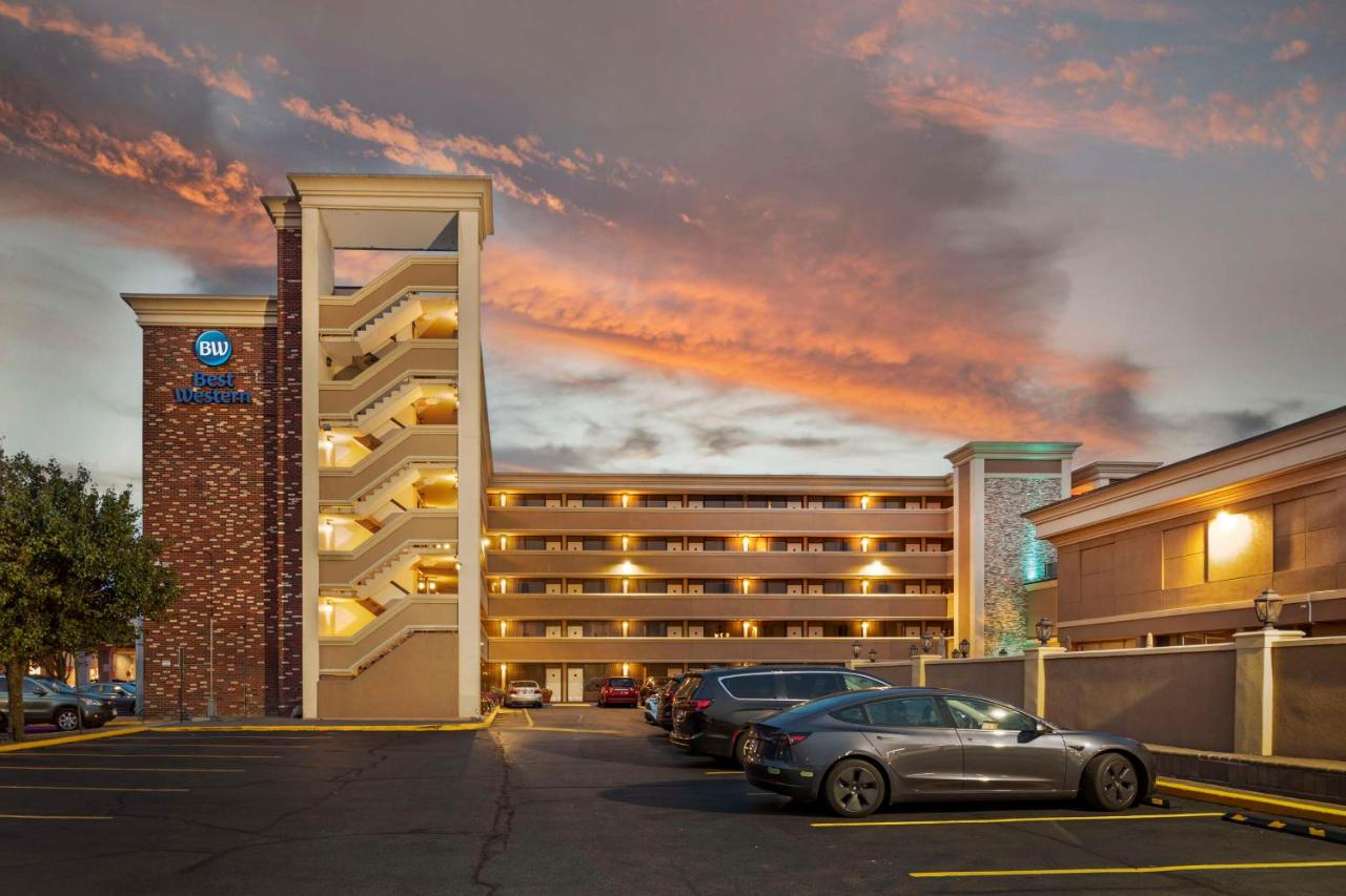 | Best Western Mill River Manor