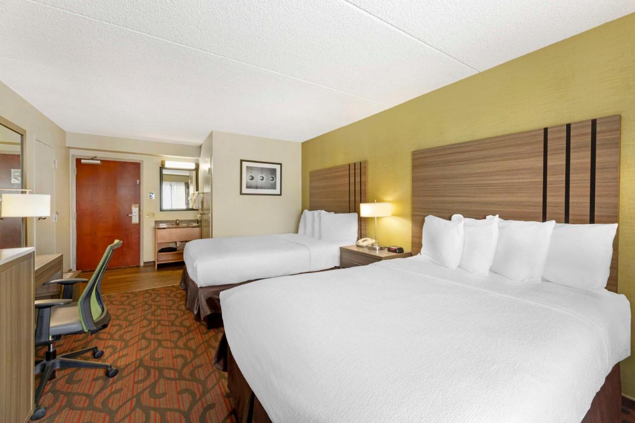 Queen Room with Two Queen Beds - Non-Smoking at Best Western Rochester Marketplace Inn