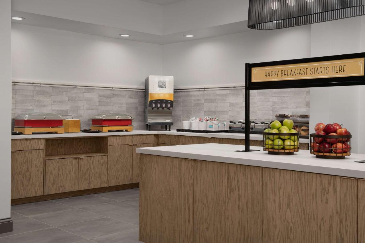 | Hampton Inn & Suites Paso Robles