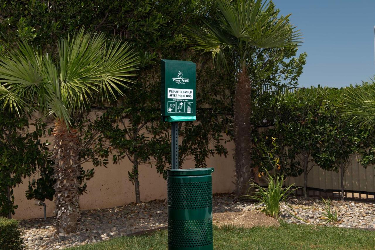 | Hampton Inn & Suites Paso Robles