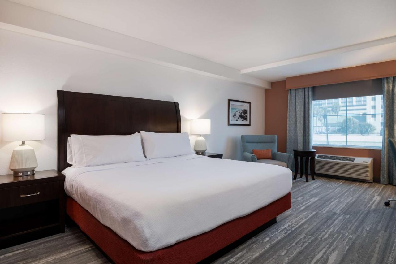 King Room at Hilton Garden Inn Daytona Beach Oceanfront