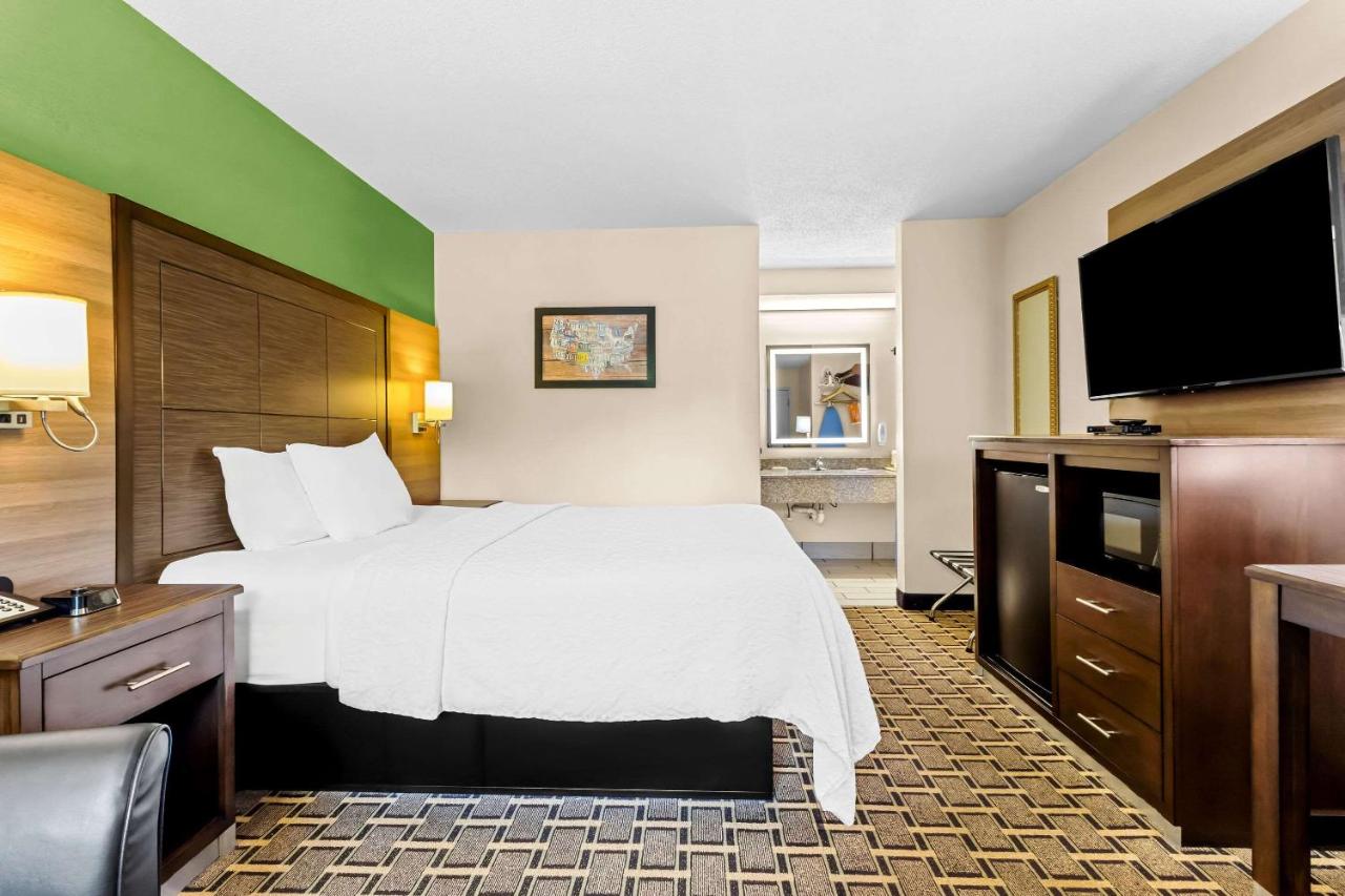 | Econo Lodge Russellville