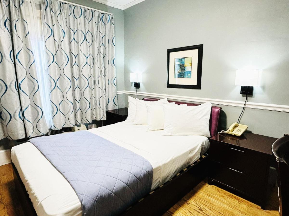 | Ponce De Leon Hotel