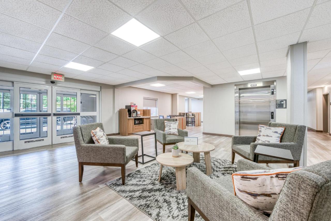 | Candlewood Suites Bordentown-Trenton, an IHG Hotel