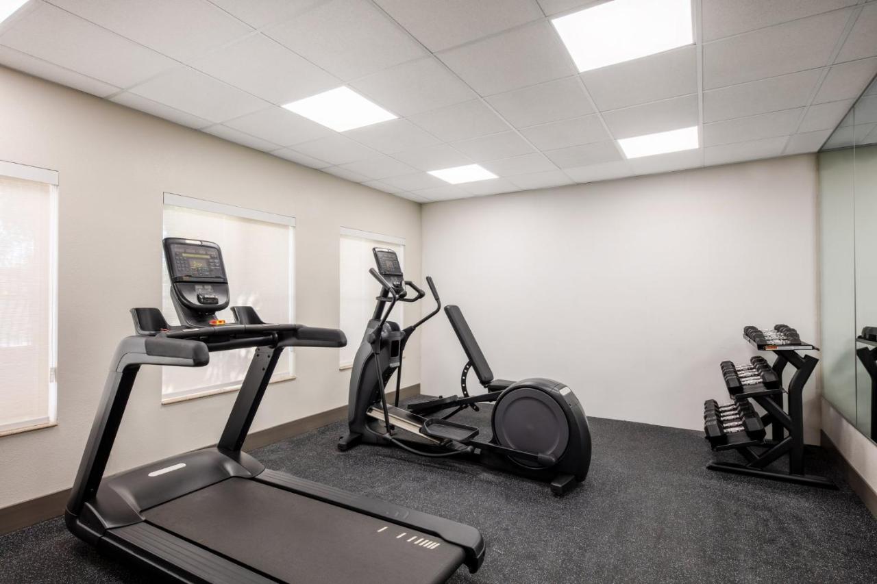 | Holiday Inn Express Turlock, an IHG Hotel