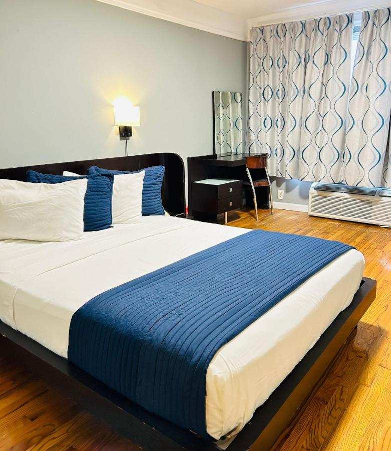 | Ponce De Leon Hotel