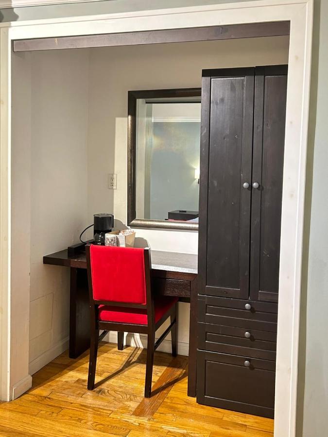 Standard Queen Room at Ponce De Leon Hotel