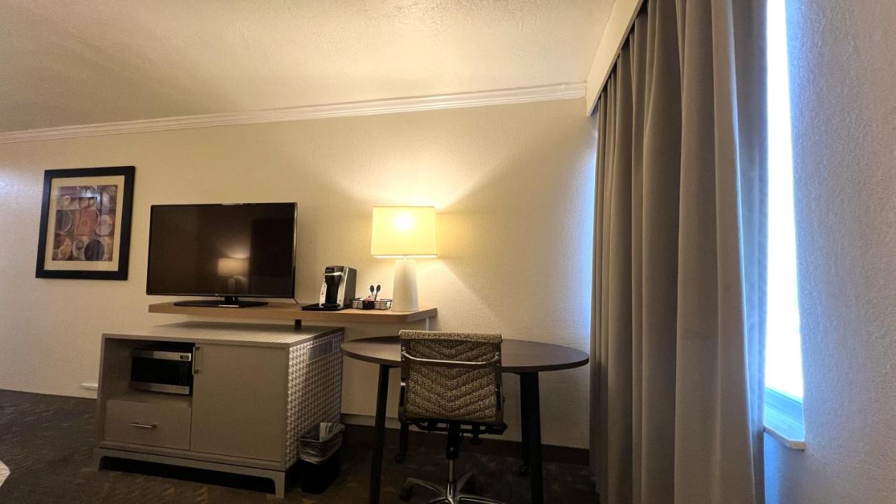 Queen Room with Two Queen Beds - Non-Smoking at Holiday Inn Rock Springs by IHG