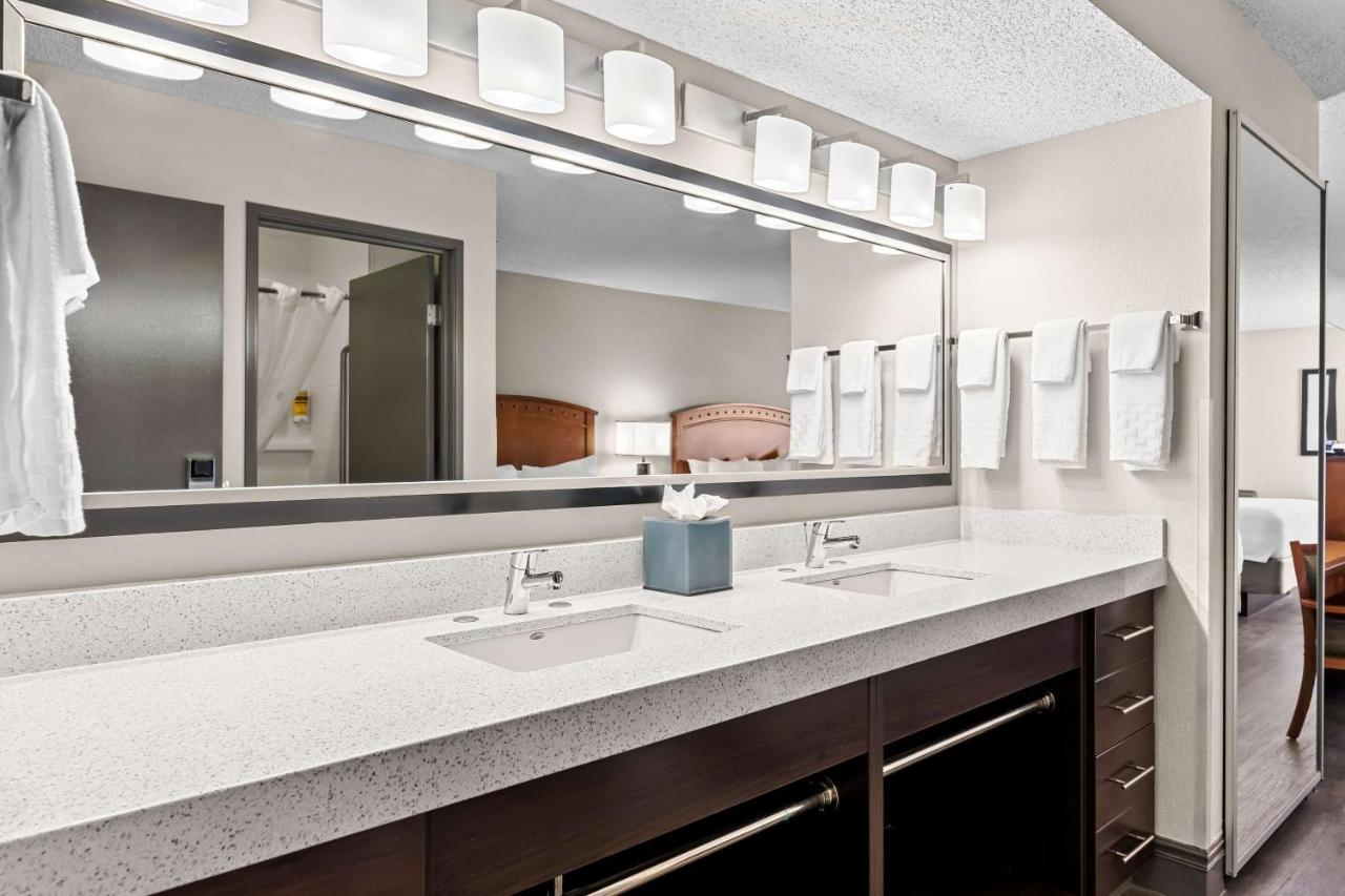 Family Queen Suite with Two Queen Beds - Non-Smoking at Best Western Plus At Lake Powell