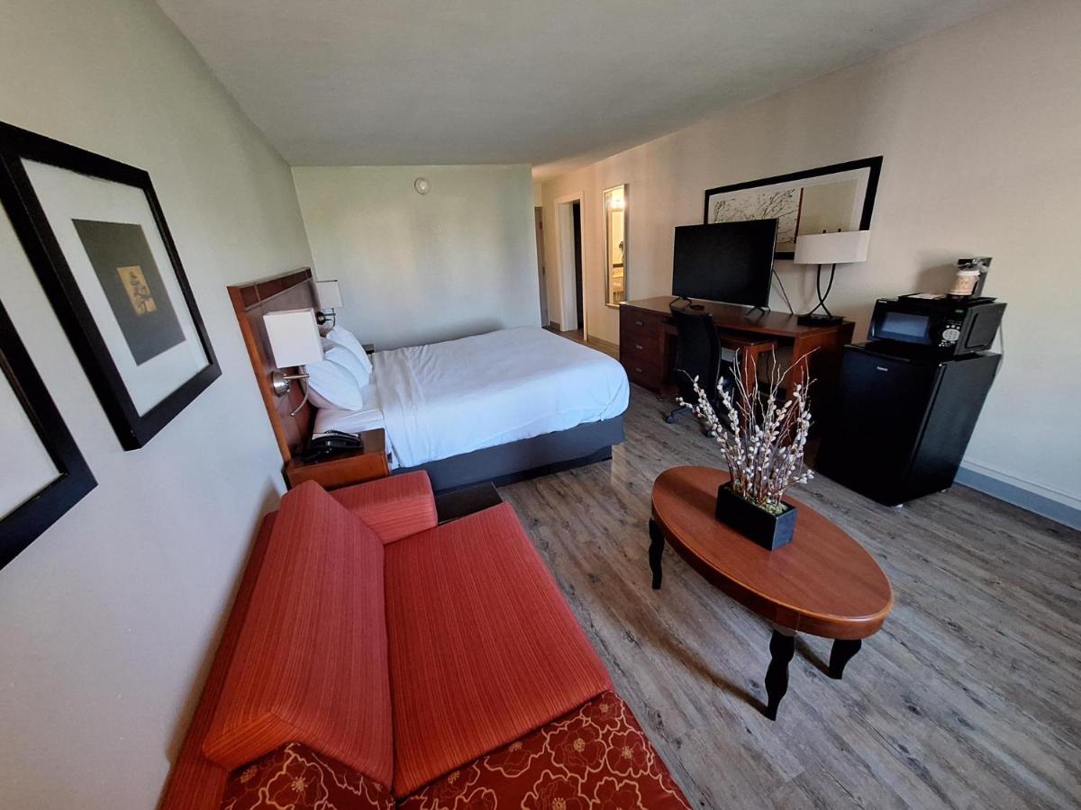 The Hotel Orange