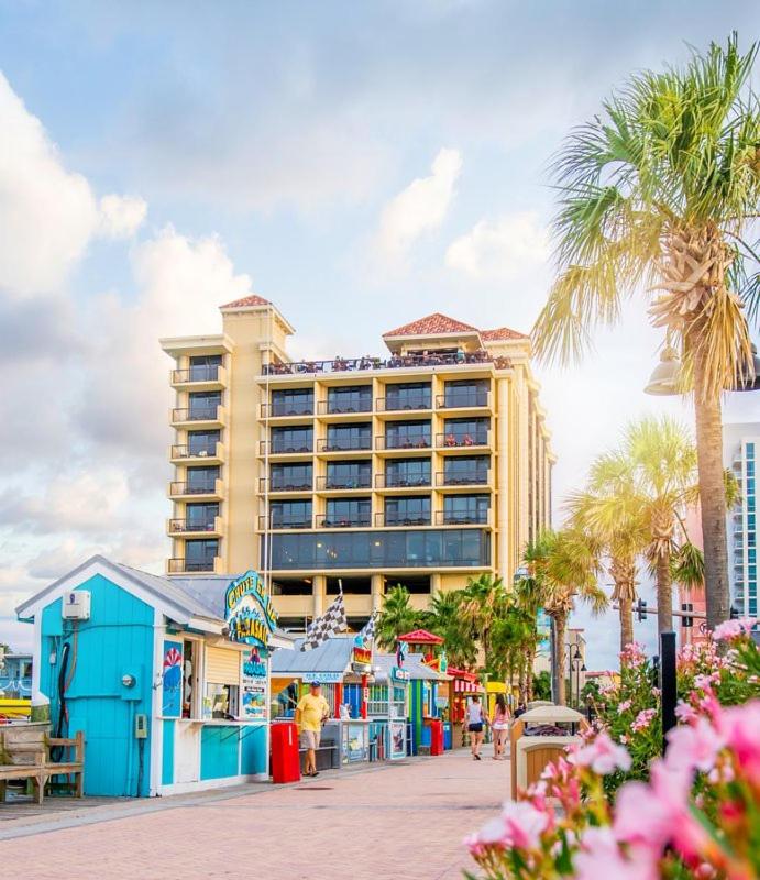 | Pier House 60 Clearwater Beach Marina Hotel