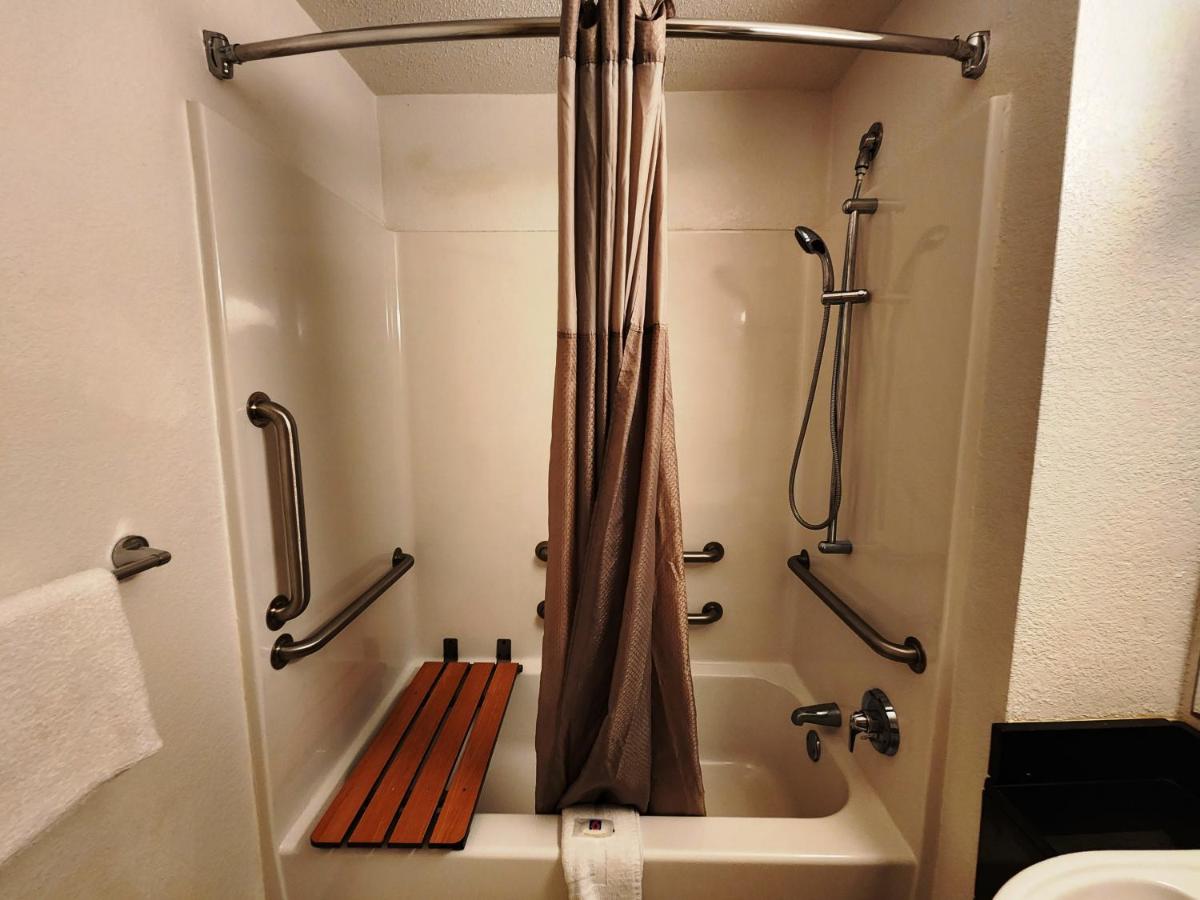 | Motel 6-Baytown, TX - Baytown East