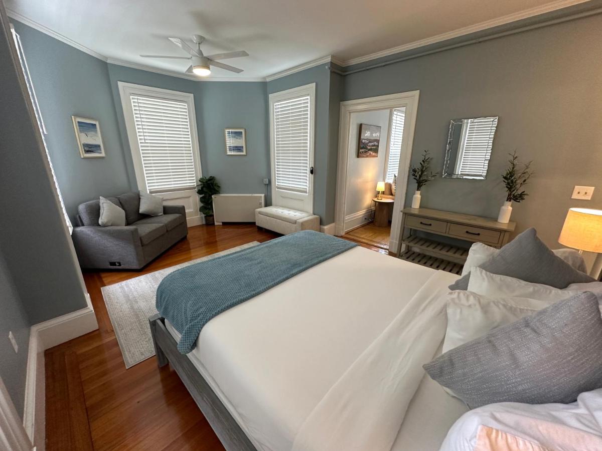 | Beautiful Home Historic Spring St